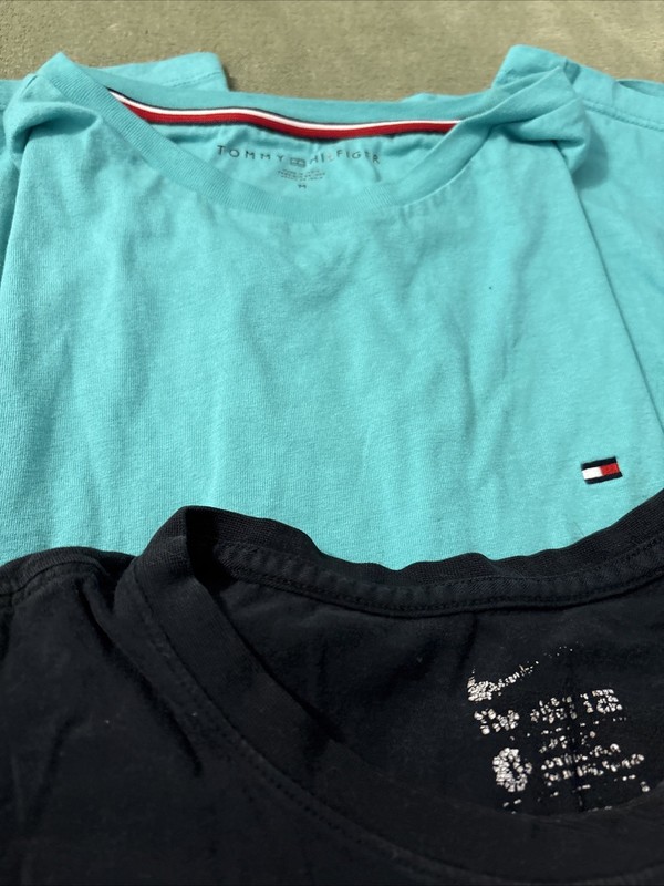 Men’s Bundle 4 Tshirts Size Medium Nike Tommy Hilfiger Champion Sonoma gallery