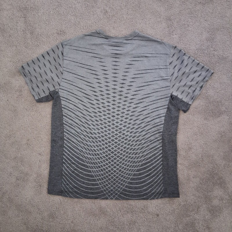 Nike Ultimate Dry Men's Short Sleeve Training Top Gray & Black Size XL gallery