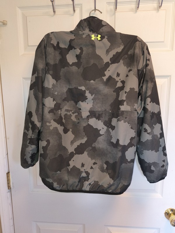 Under Armour Reversible 1/2 Zip Pullover Camo & Olive (See Measurements) gallery