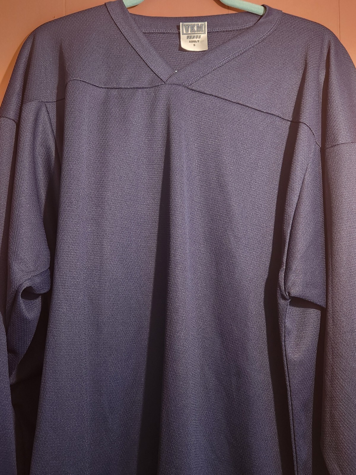 NWOT VKM Men's Large Navy Blue Longsleeved Lightweight Jersey gallery
