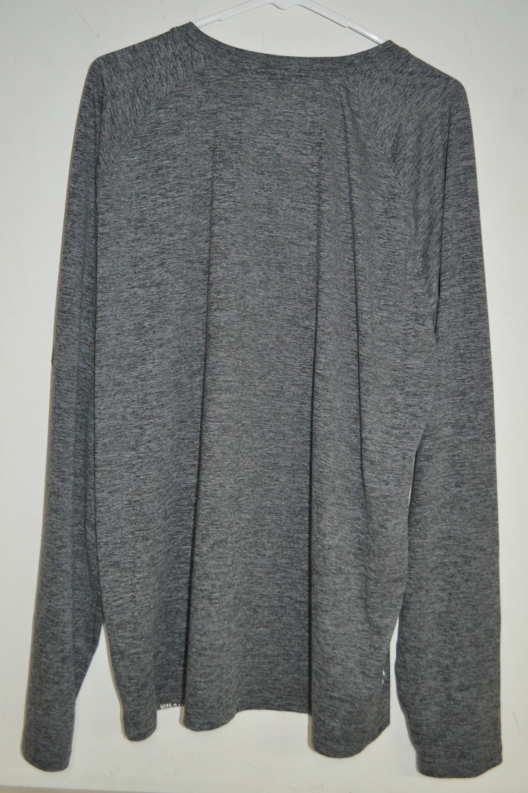 Kenneth Cole Men's XL Long Sleeve Active Wear Shirt Gray gallery