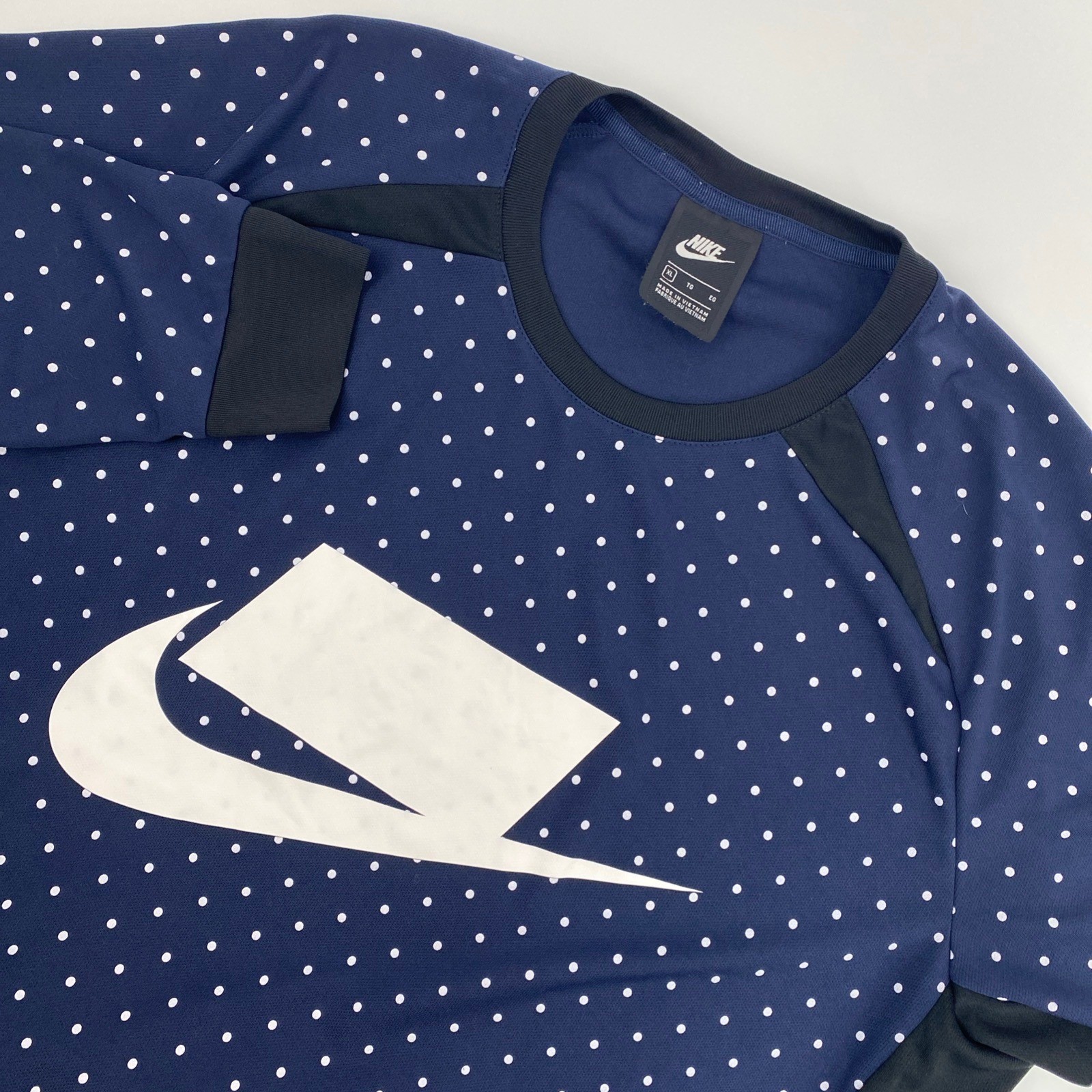 Nike NSW Shirt Mens Extra Large Blue Polka Dot Block Swoosh Performance Street gallery