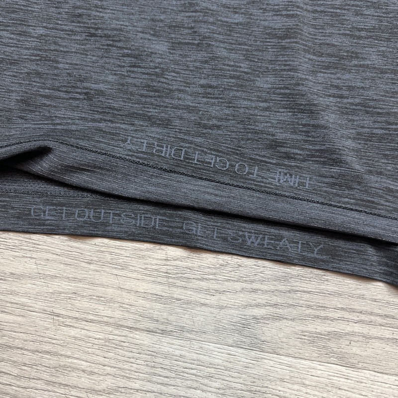 Lululemon Metal Vent Tech Charcoal Gray Henley Long Sleeve Top Mens Large gallery