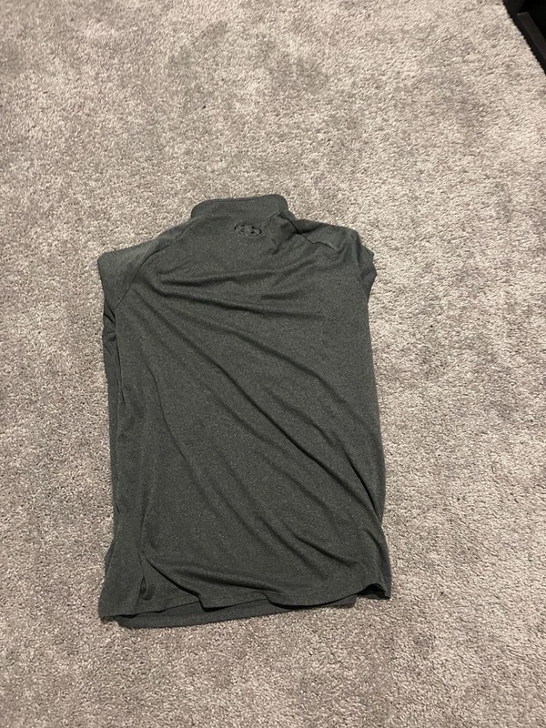 Under Armour Tech 2.0 HeatGear Half-Zip Pullover gallery