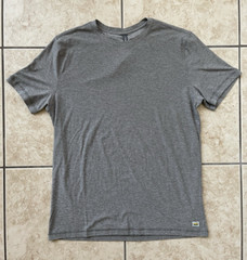 Vuori Men’s Short Sleeve Large Gray T-Shirt Sports Running Travel Classic Top