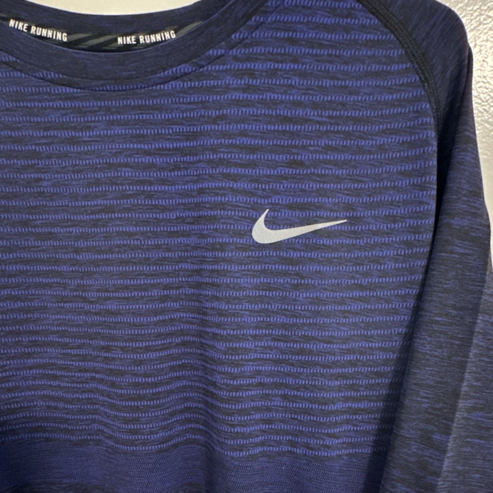 Nike Dri-FIT Knit Running Shirt Men's L Navy/blue Heathered/Striped Crew Neck gallery