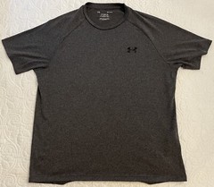 Under Armour The Tech Tee Crew Neck S/S Stretch T-Shirt Men’s Size M Dark Gray