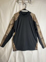 Bushmaster Realtree Mens XL Camouflage Pullover Hunting Base Layer