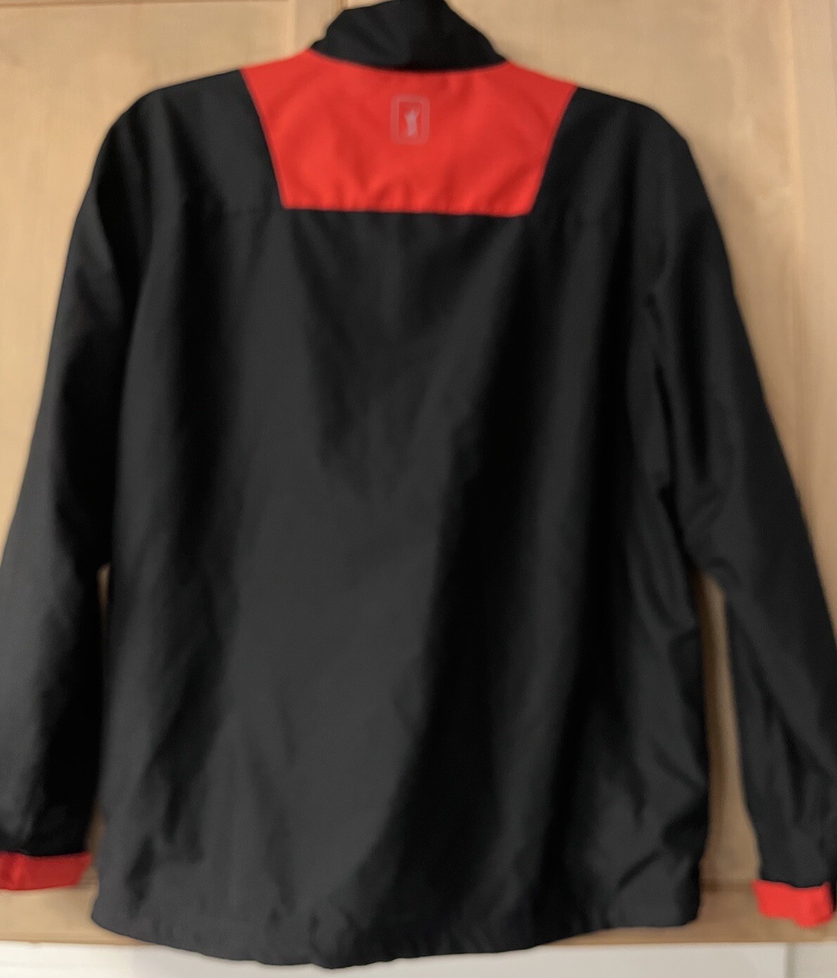 Pro Series 1/4 Zip Outerwear Pullover Med Black/Red gallery