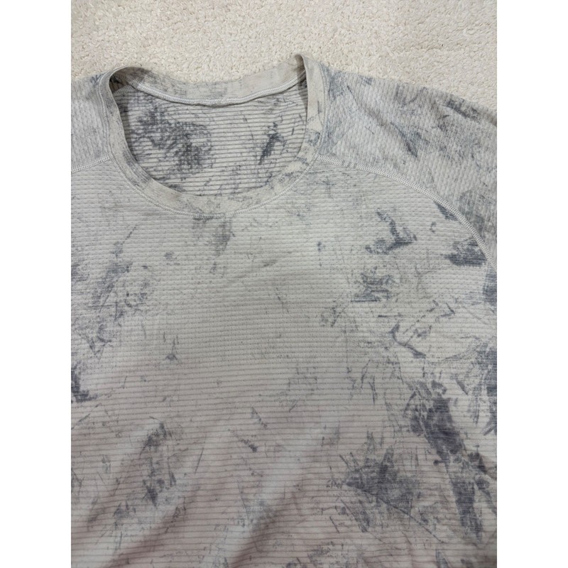 Lululemon Men's Metal Vent Tech Long Sleeve Chalk Wash White Light Cast Blue XXL gallery
