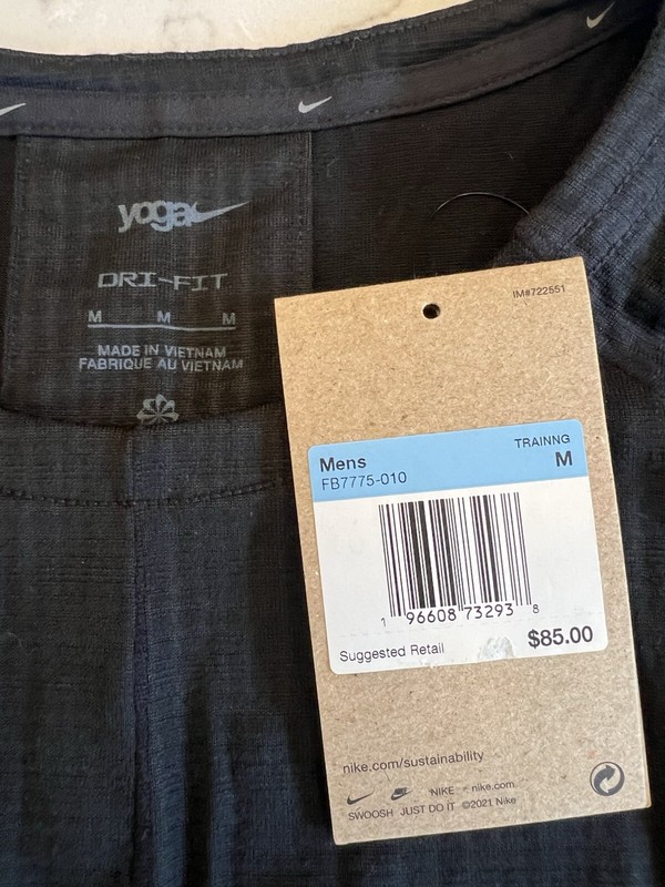 $85 Nike Dri Fit Yoga Black Long Sleeve Shirt FB7775 010 Men’s Size Medium gallery