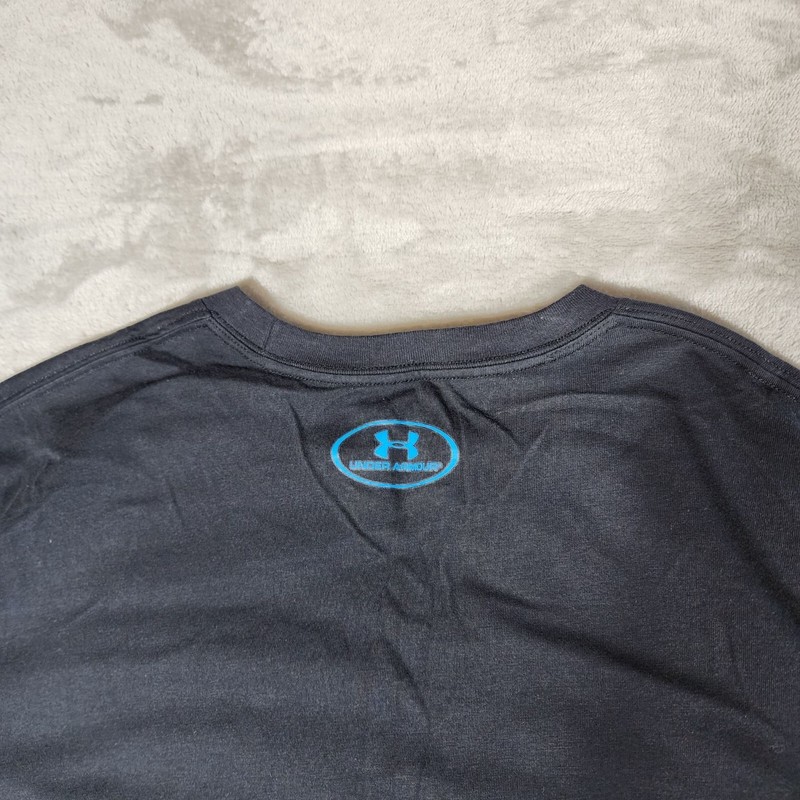 Under Armour Shirt Mens Small Black Heat Gear Fishing Hooks Boating Outdoorsman gallery