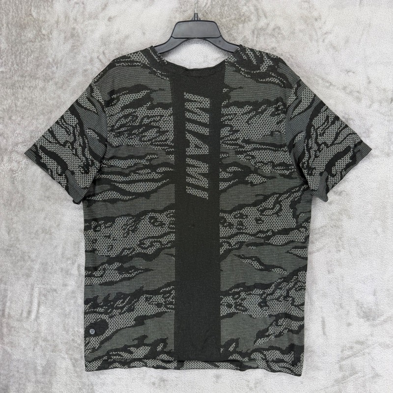 Lululemon Metal Vent Tech Miami Tiger Stripe Camo T-Shirt Mens XXL Green Black gallery