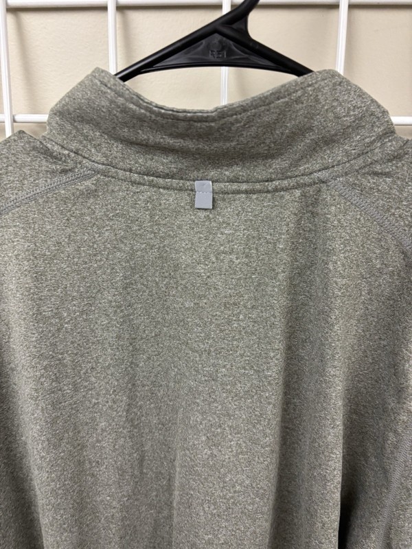 Nike Running Dri-Fit Q-Zip Size Large. Activewear. Poly/Spandex Blend. EUC. gallery