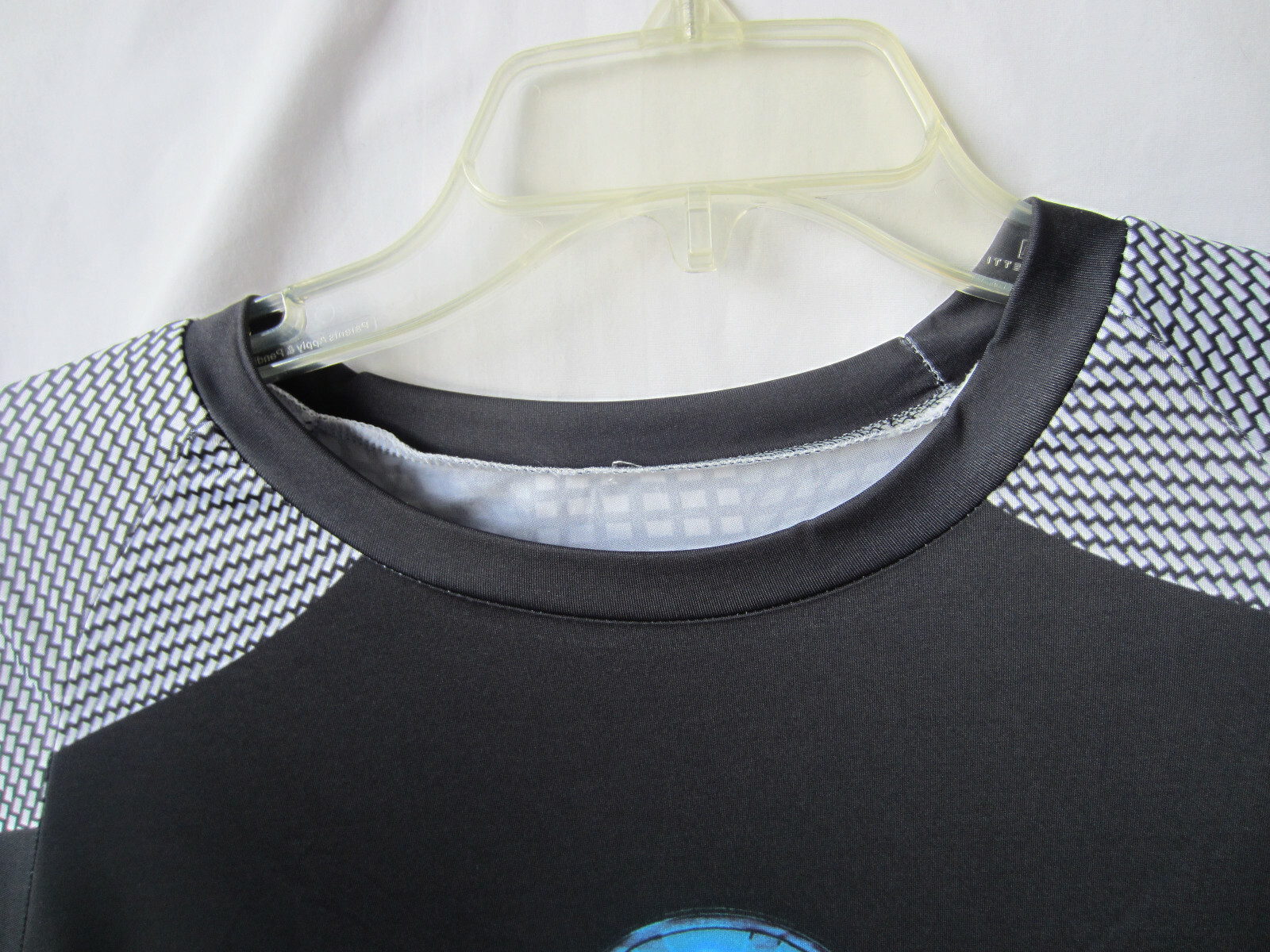 Men's Active Black & White Short Sleeve Shirt *Measurements below gallery