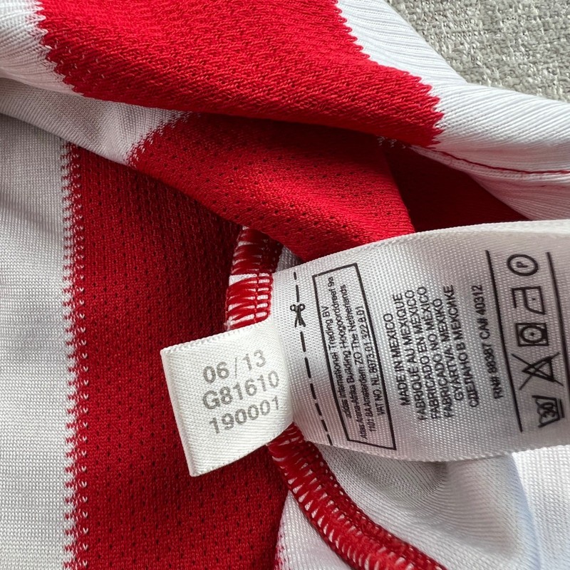 SIGNED Adidas Chivas Guadalajara Soccer Jersey Mens Large Red White Bimbo 2013 gallery