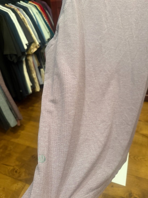 LOT OF 2 MEN'S LULULEMON METAL VENT TANK TOP SHIRTS SIZE MEDIUM M BLUE GREY gallery