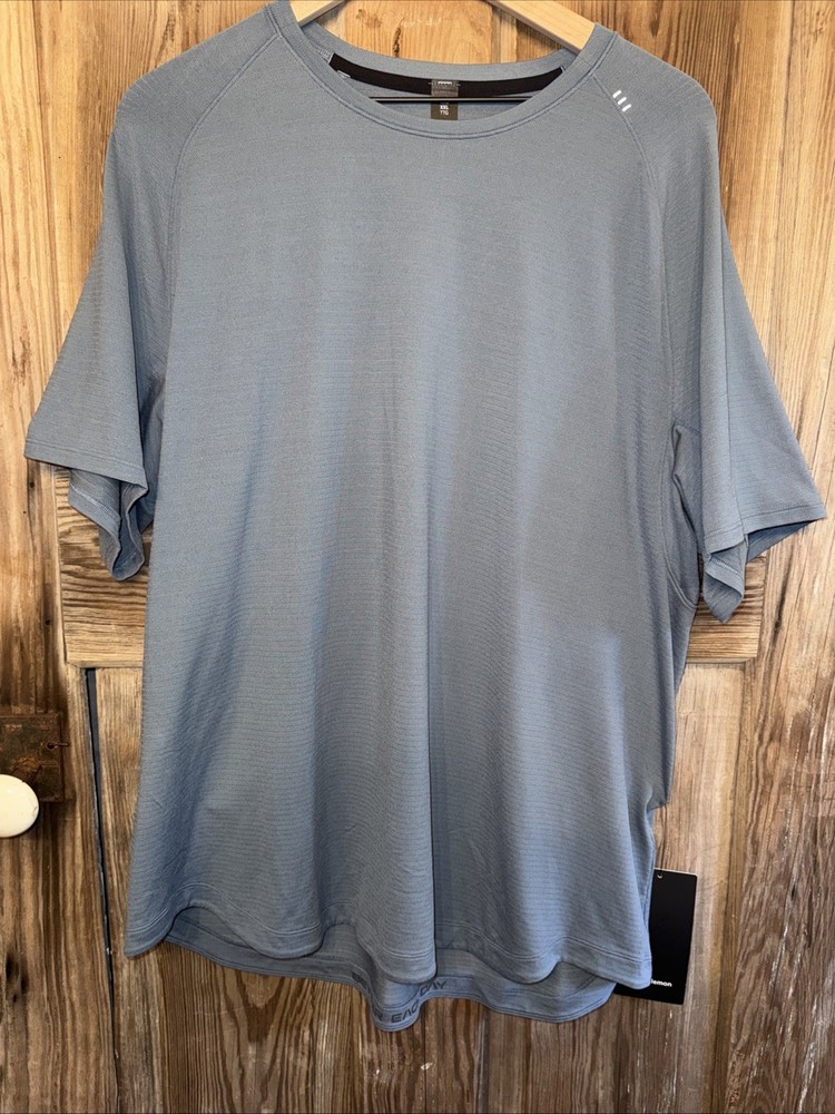 🔥NWT Lululemon Men’s License To Train Short Sleeve - XXL- UTYB/Utility Blue