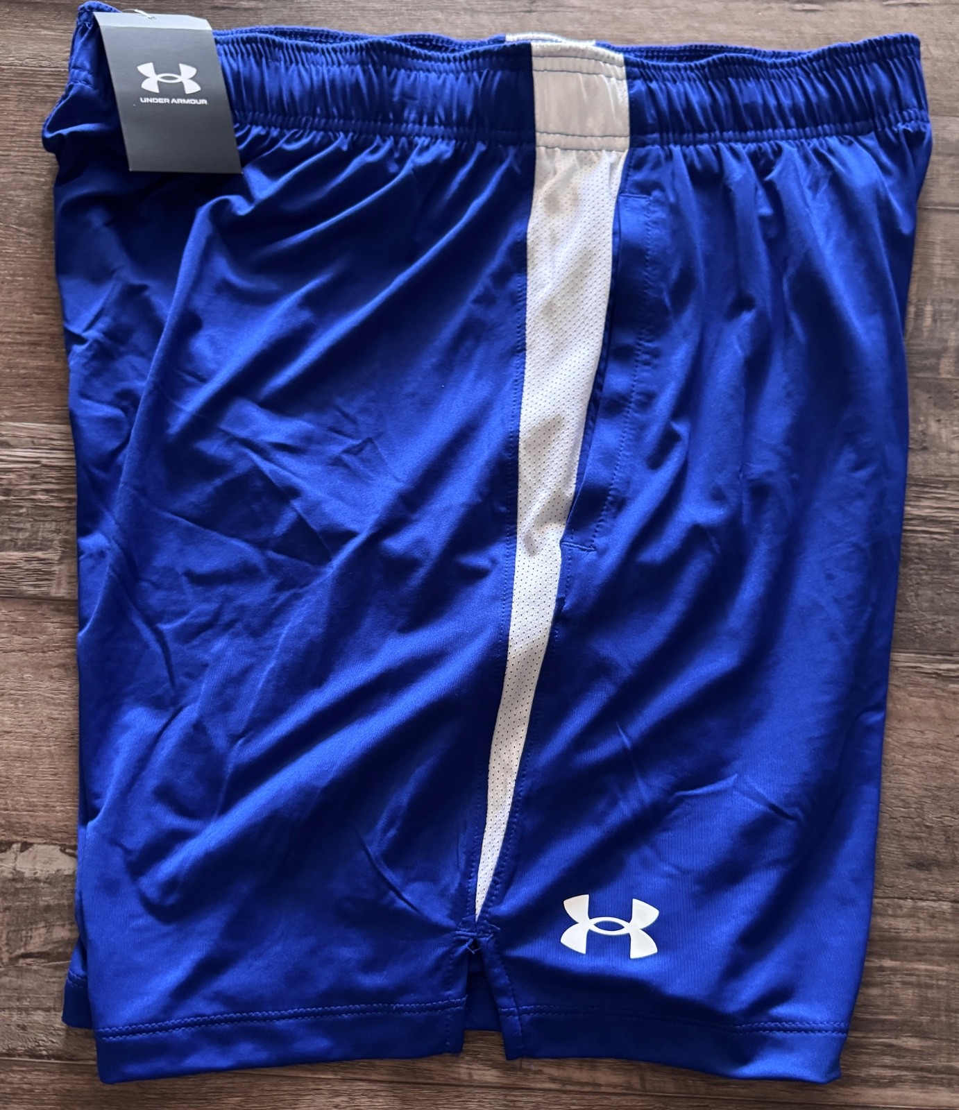 NWT Mens Under Armour L Royal Blue/White Tech Vent 6 inch Shorts Large gallery