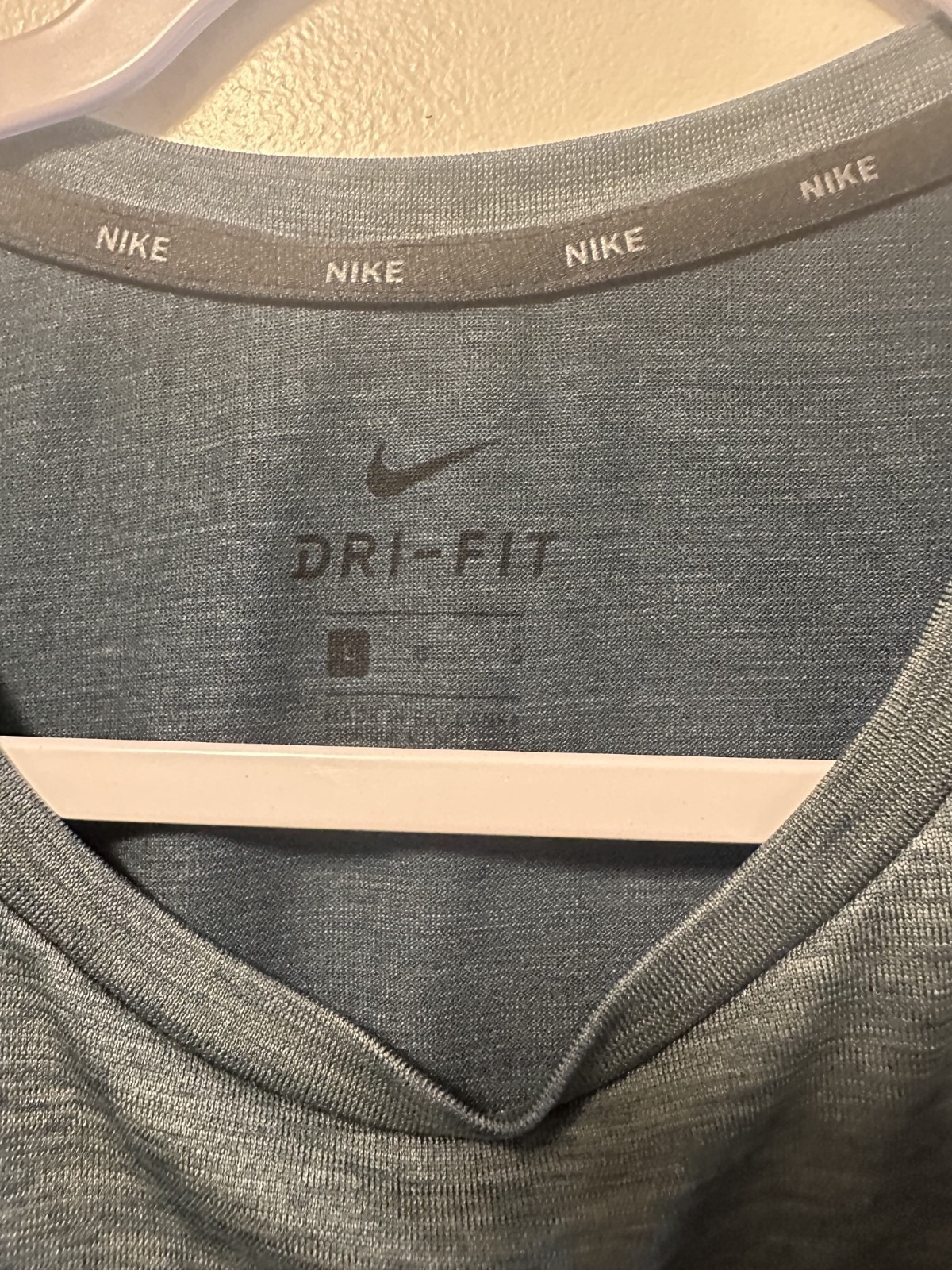 Nike Dri-Fit Training Tee Mens L Green/Gray Heather Short Sleeve gallery