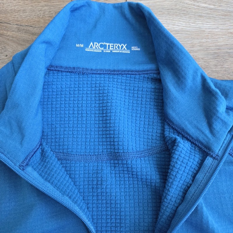 Arcteryx Thetis 1/4 Zip Neck Mens Medium Thermal Grid Fleece Blue Mid Base Layer gallery