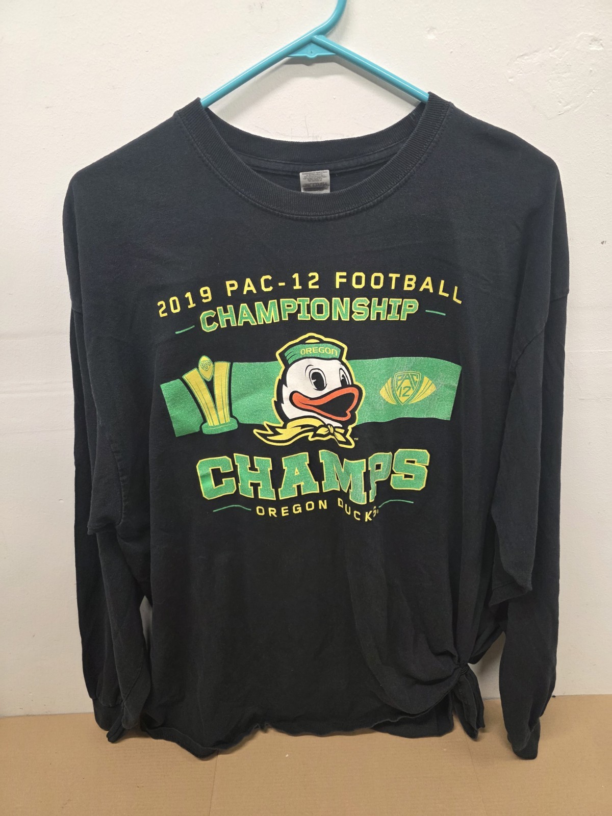 Oregon Ducks 2019 PAC 12 Championship Men's 2XL, Long Sleeve Shirt gallery