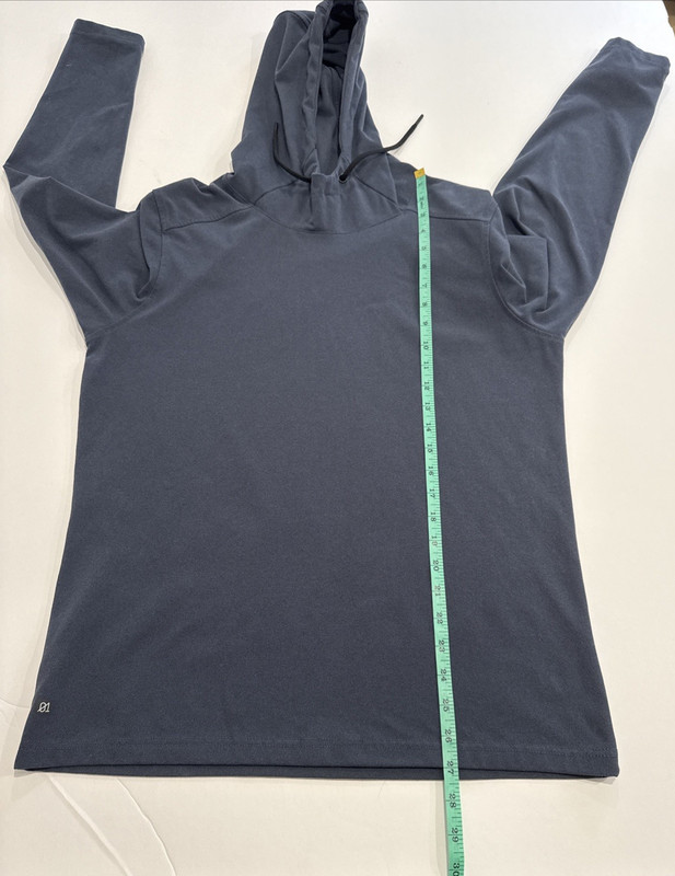 01. Algo 01. Performance Men's Medium Hooded Long Sleeve gallery