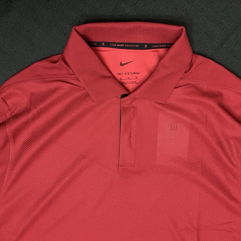 Nike Golf Tiger Woods ADV Panel Polo DA2995 687 Sunday Red Crush Sz M gallery