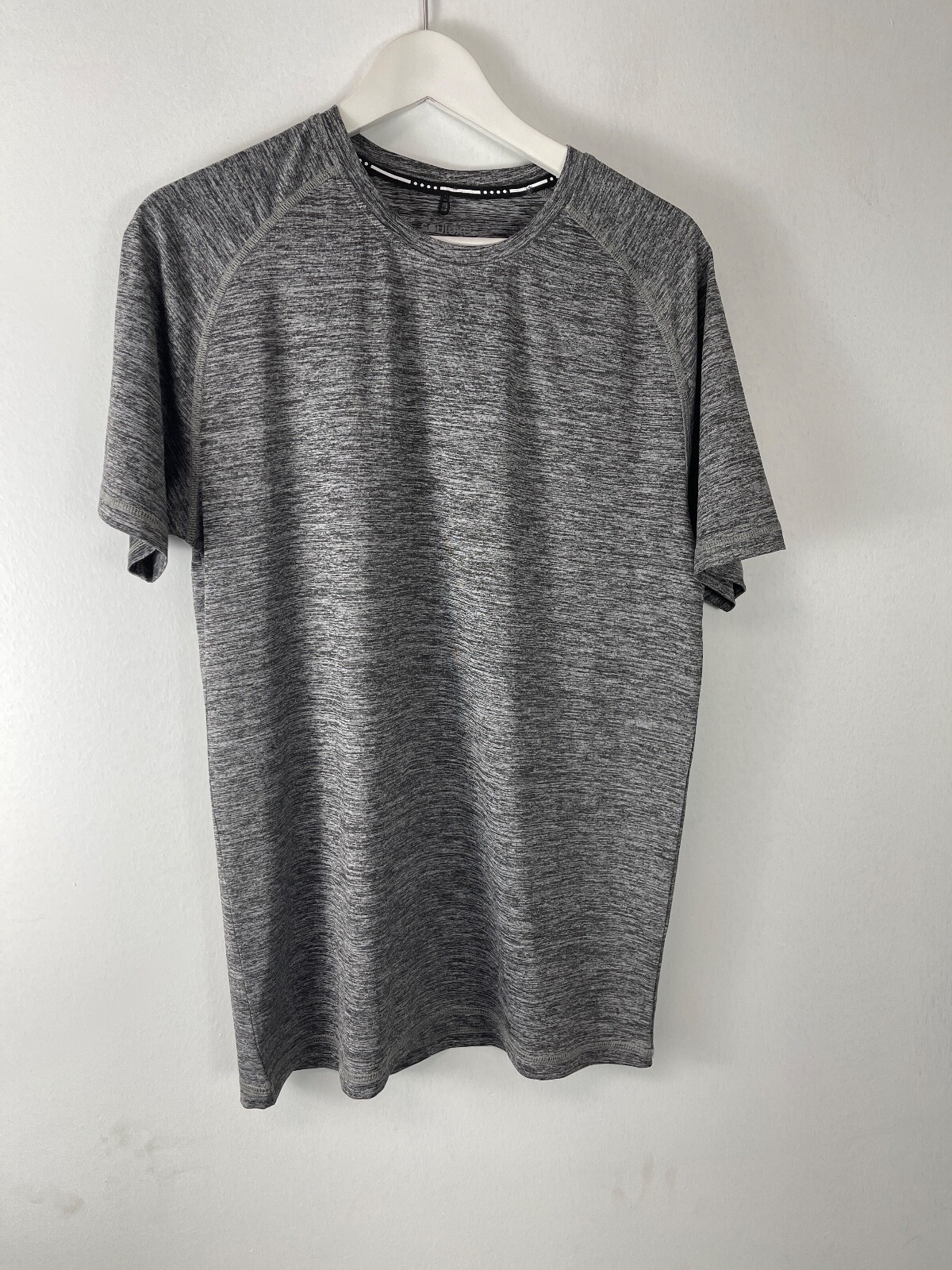 Souluxe Shirt Mens Medium Athletic Gym Gray Tee Short Sleeve Training N289 gallery