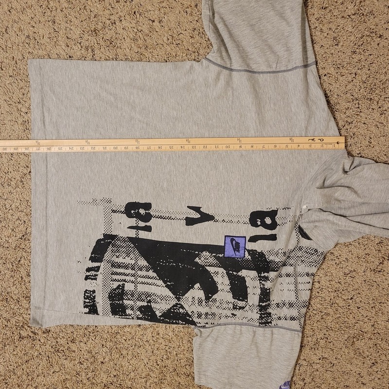 VTG 80s Nike Men's XL Gray Hoodie T-Shirt Short Sleeve Streetwear SB gallery