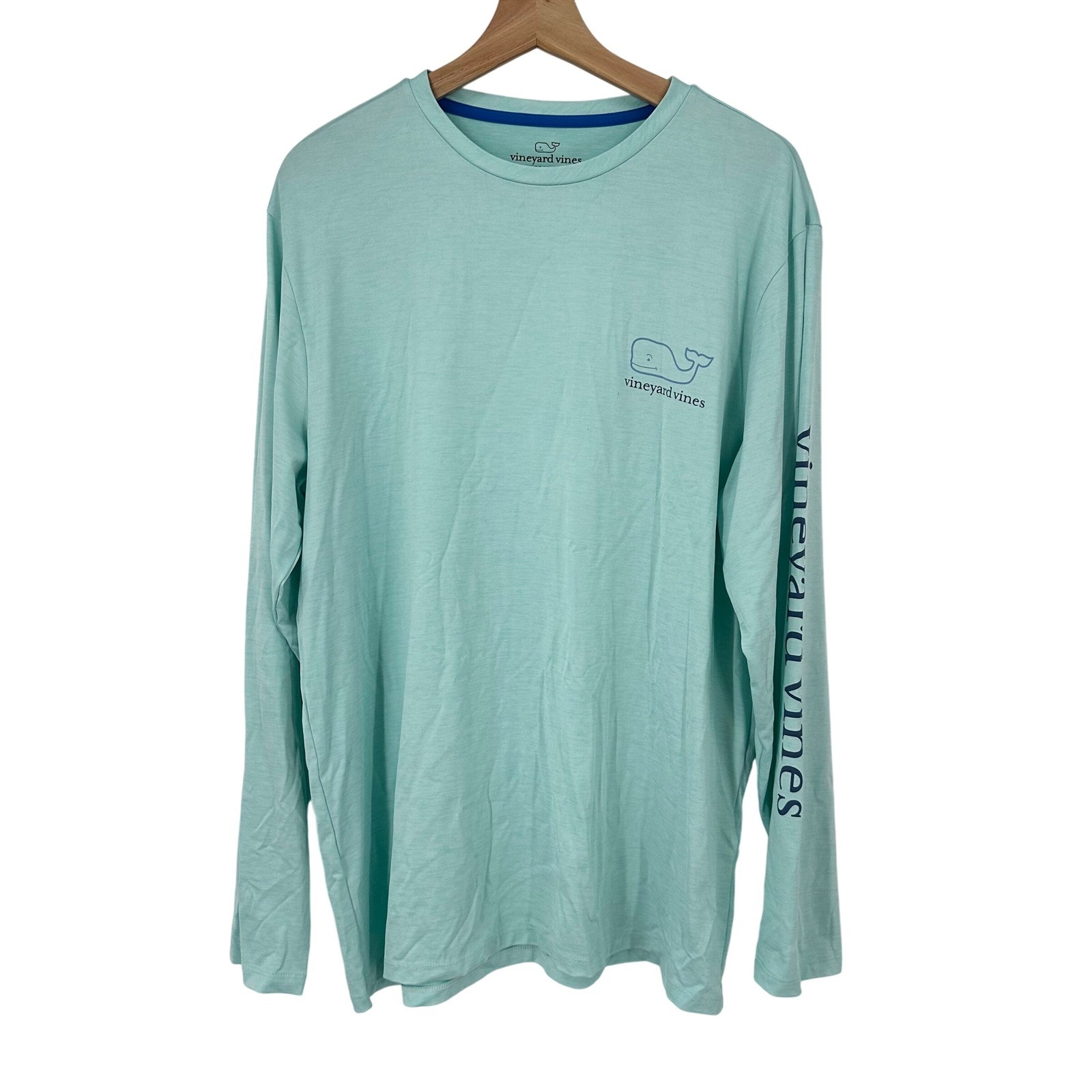 Vineyard Vines Performance Long Sleeve Whale Logo T-Shirt - L gallery
