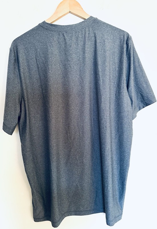 Vuori Uluwatu 23 Water Short Sleeve T-Shirt Men’s Sz XL Gray Heather gallery