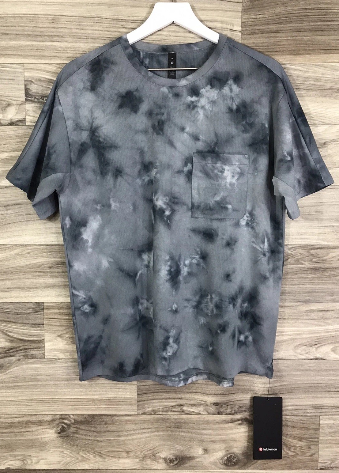 Lululemon Relaxed Mesh Pocket Short Sleeve Size M Diamond Dye White Black 00062 gallery