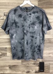 Lululemon Relaxed Mesh Pocket Short Sleeve Size M Diamond Dye White Black 00062