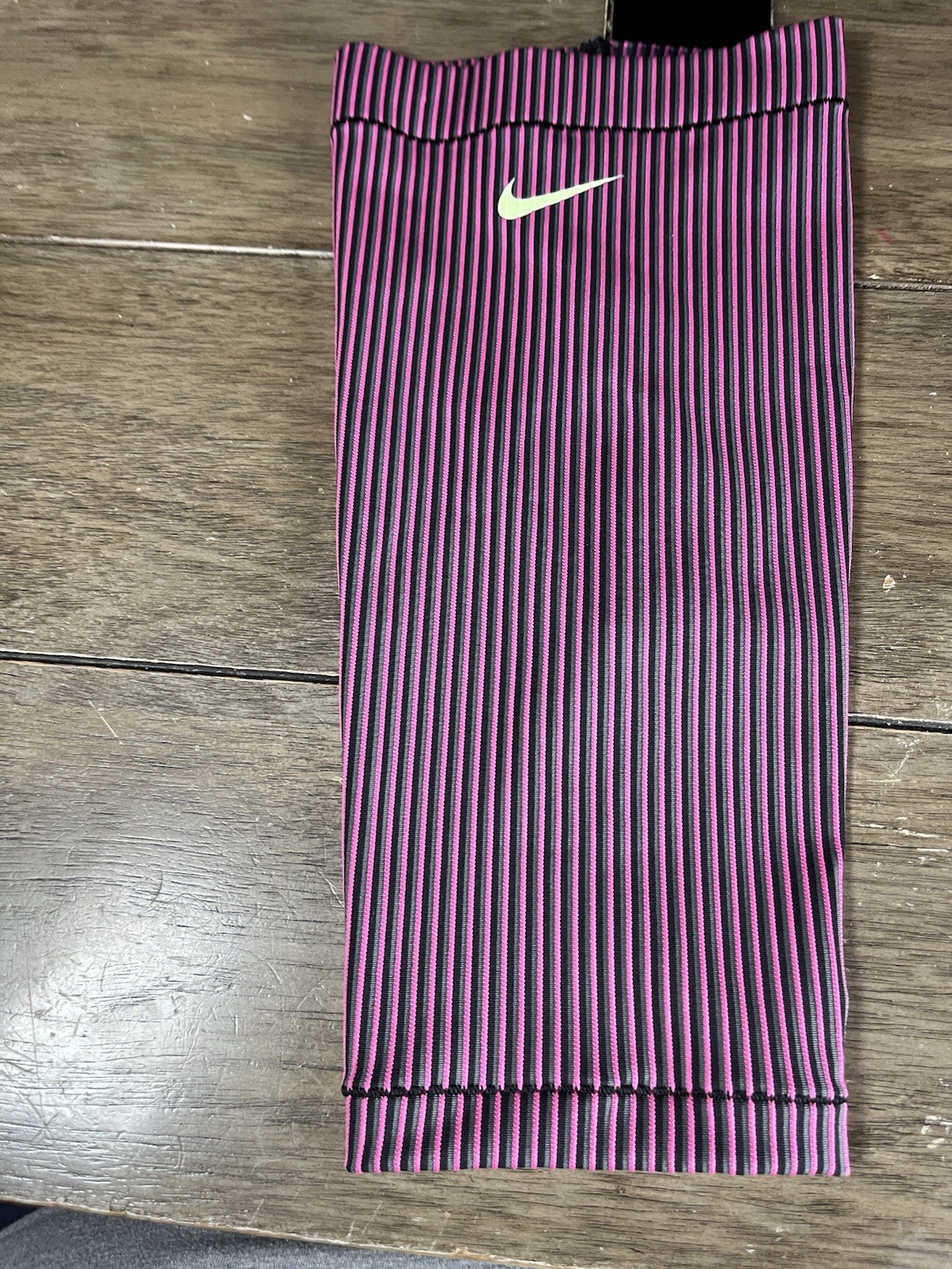Nike Pro Elite 2024 ADV Right Arm Sleeve Fuchsia Gray Black Size Large Made USA gallery