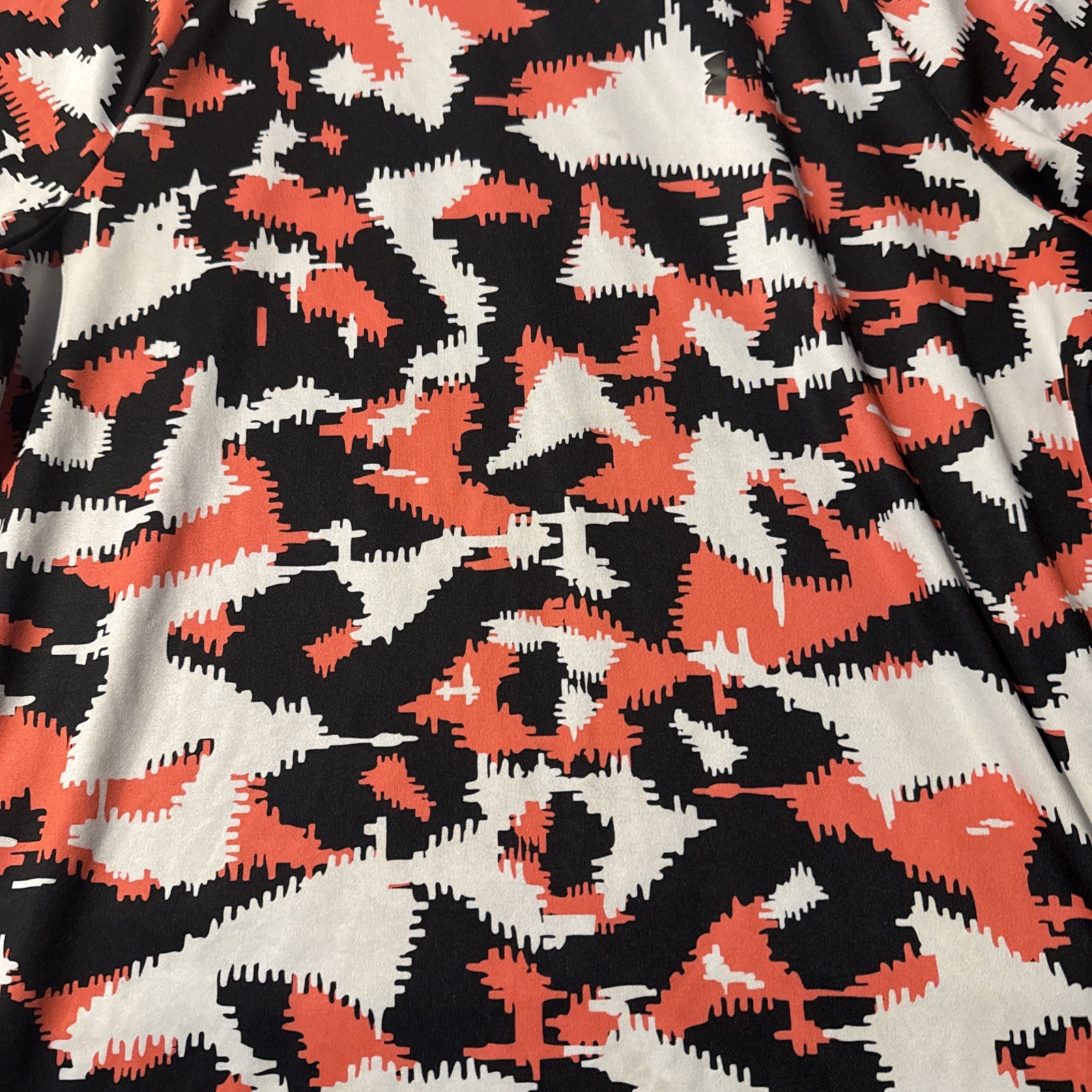 Under Armour Camo Tech Tee Mens Medium Short Sleeves Digi Performance Stretch gallery