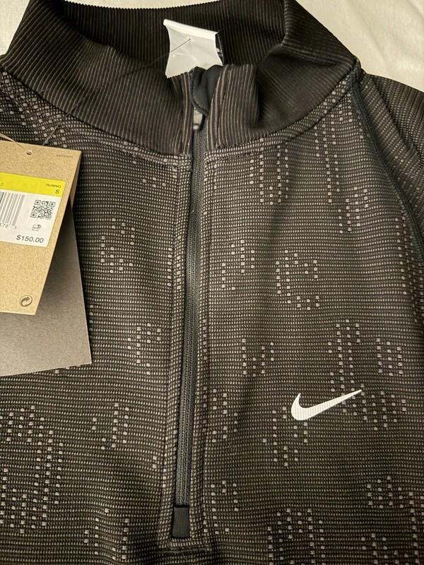 Nike Running Division Pullover Top Half Zip Reflective FZ1121-010 Men’s Sz: S gallery