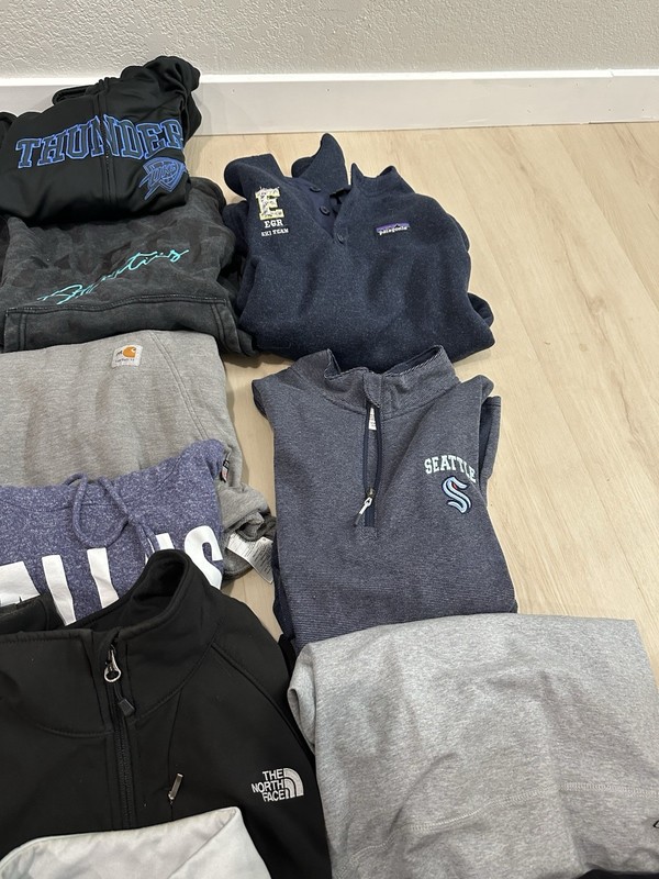 Lot of 20 NIKE Under Armour Adidas Men's Women's Athletic Bundle Jackets Pants gallery