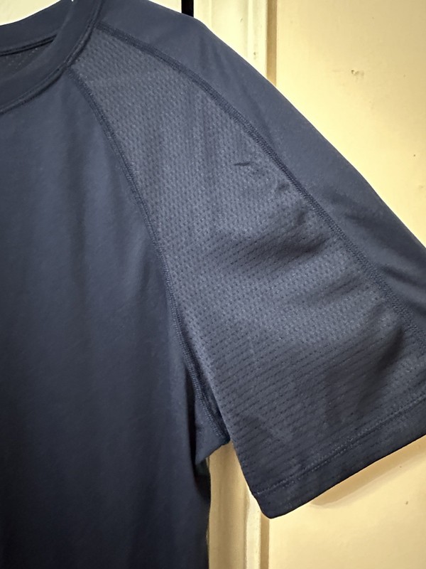 Men's Navy Active Short Sleeve Performance Tee Size Large gallery
