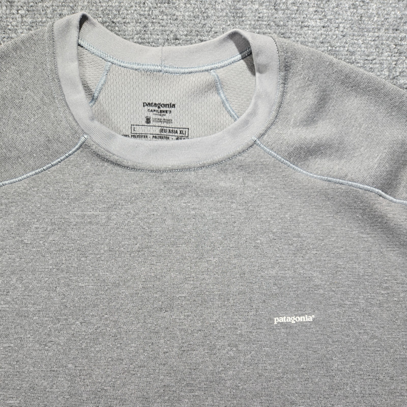 Patagonia Capilene Midweight Baselayer Men's Large Gray Crew Long Sleeve gallery