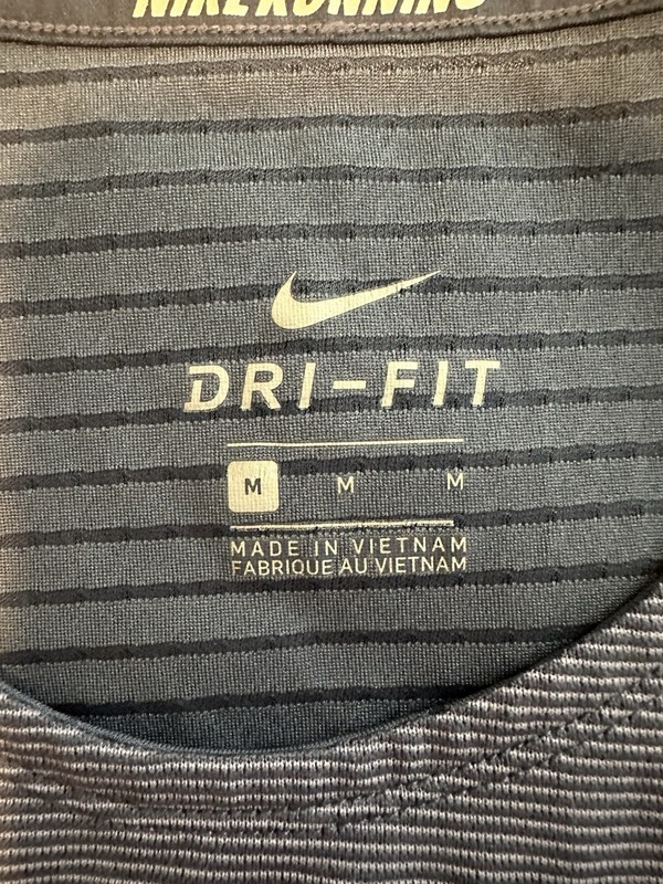 Nike Dri-Fit Lightweight Running Tank Top Men’s M Gray Bluish/Purple CJ5703-491 gallery