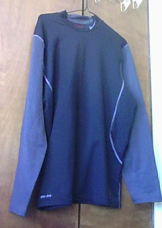 Nike Pro Combat Dri-Fit Sweater XL Fitted Blk Gray Colorblk Hyperwarm Active EUC gallery