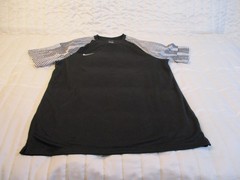 Nike Dri-FIT Shirt Mens Large Black Striped Raglan Sleeves Slim Fit Training Tee