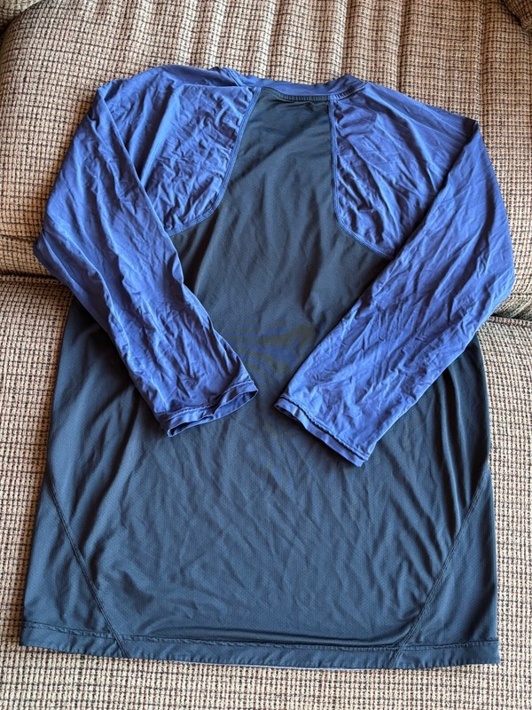 New Balance Mens Baseball Base Layer 3/4 Poly T-Shirt Navy Gray Black Lg - EUC! gallery