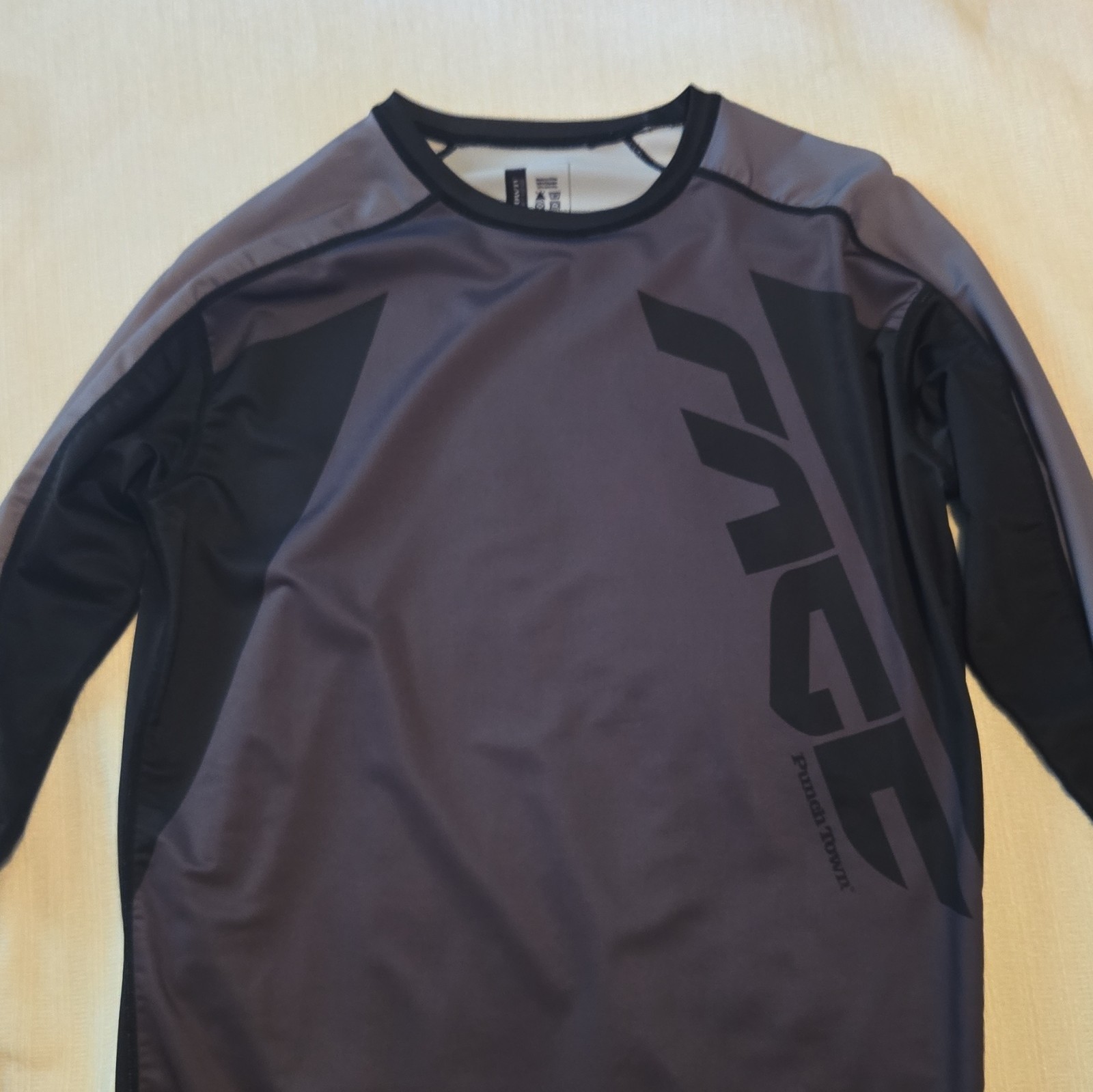 PunchTown Men's M Long Sleeve Rash Gaurd gallery