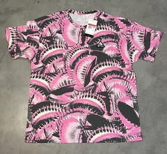 Men’s Nike Kyrie Pink & Black Flytrap Print T-Shirt DZ2691-068 Size Large NWT