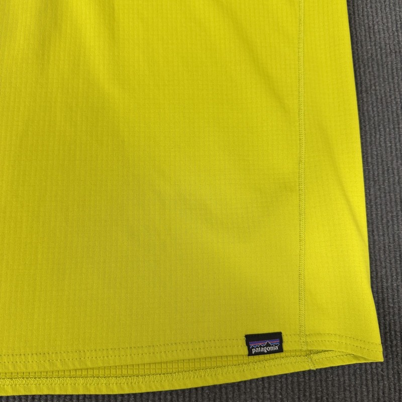 Patagonia Pullover Mens Small Yellow Capilene Midweight 1/4 Zip Baselayer Top gallery
