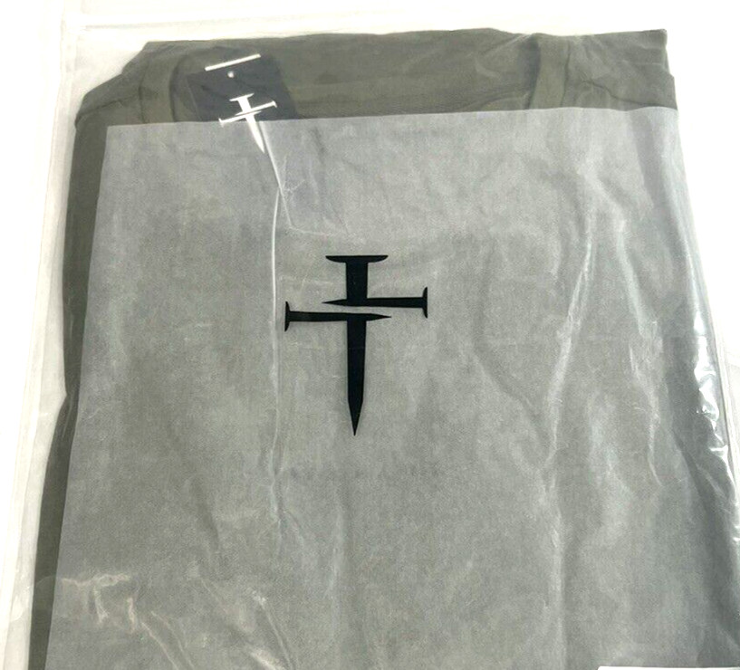 Three Nails Men's Athletic Core Cross Tee Shirt Size Large ($36 MSRP) gallery