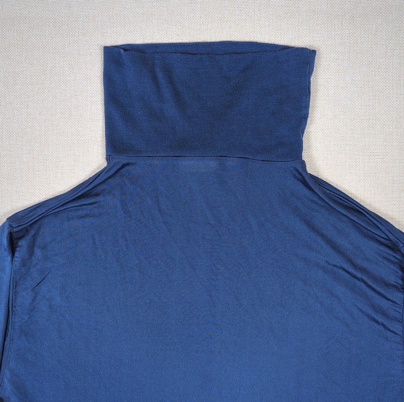 LL Bean 100% Silk Turtleneck Base Layer Shirt Sz M Reg Navy Blue Activewear gallery