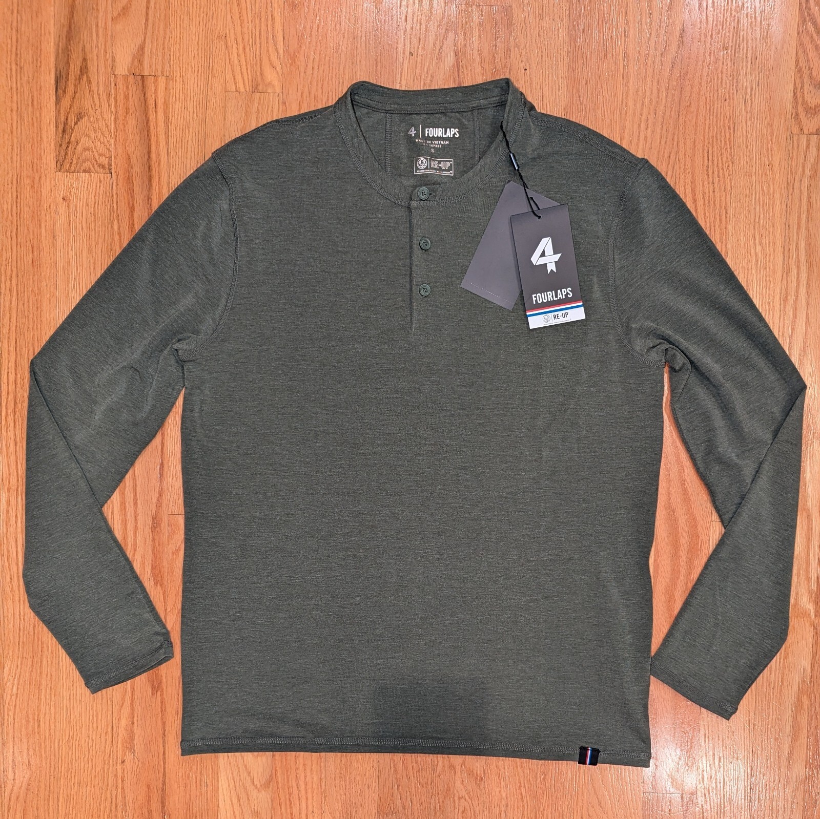 FourLaps Radius Long Sleeve Henley Shirt Thyme Heather Green Men's Small NWT gallery